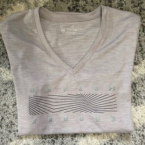 Under Armour top